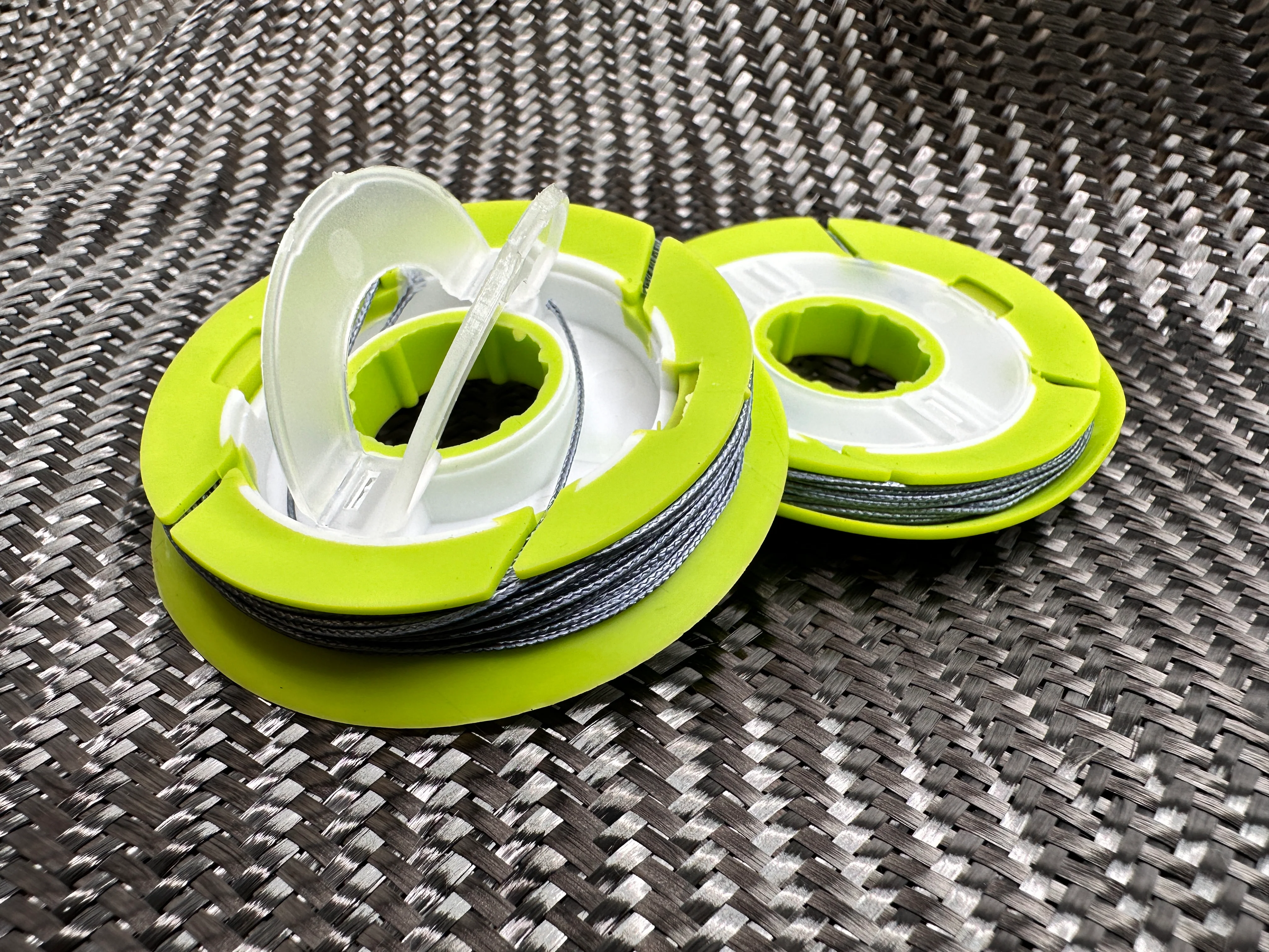 Armada-Weave - 27 Feet / 130lbs Test + Silicone Storage Dispenser